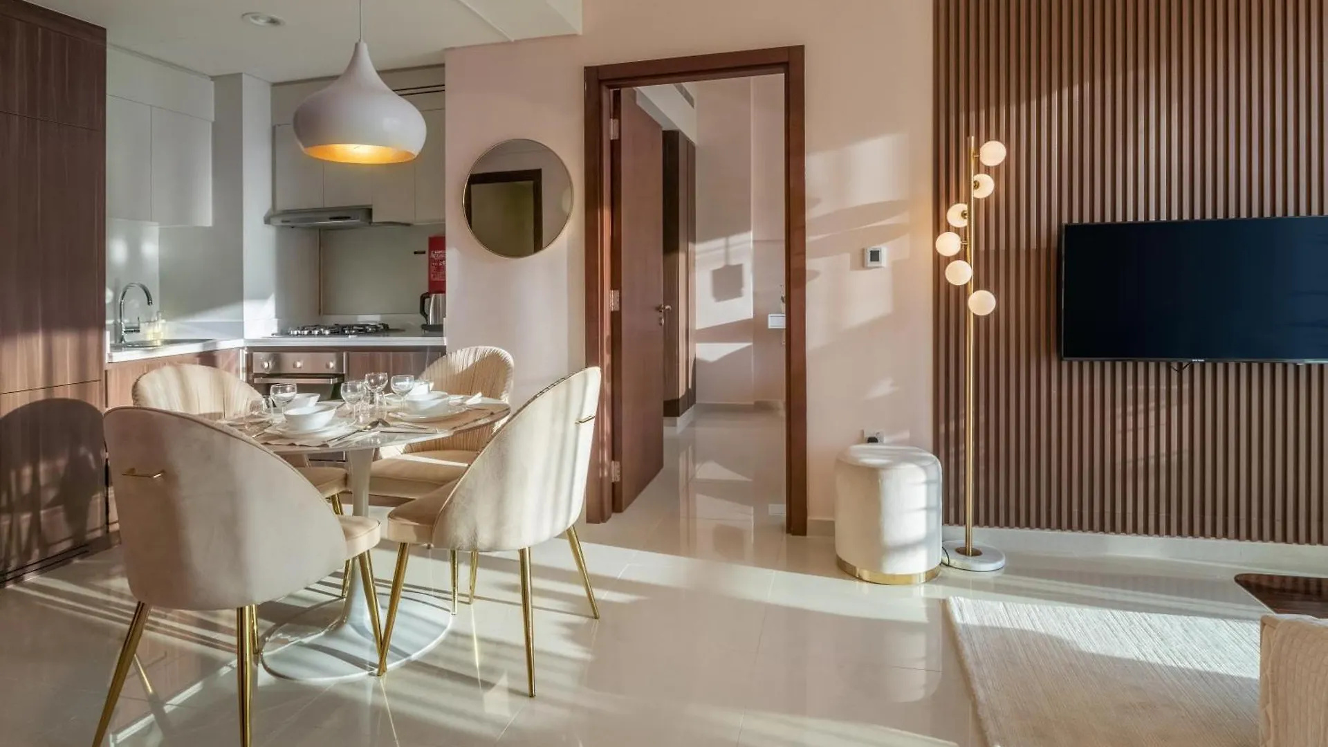 Stylish Apartment With Yacht View Close To Dubai Mall
