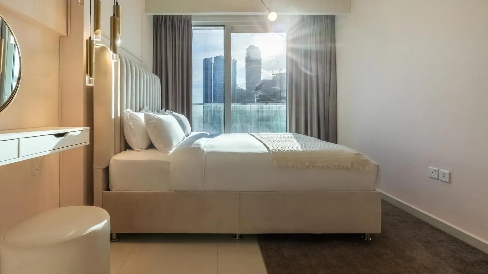 Stylish Apartment With Yacht View Close To Dubai Mall