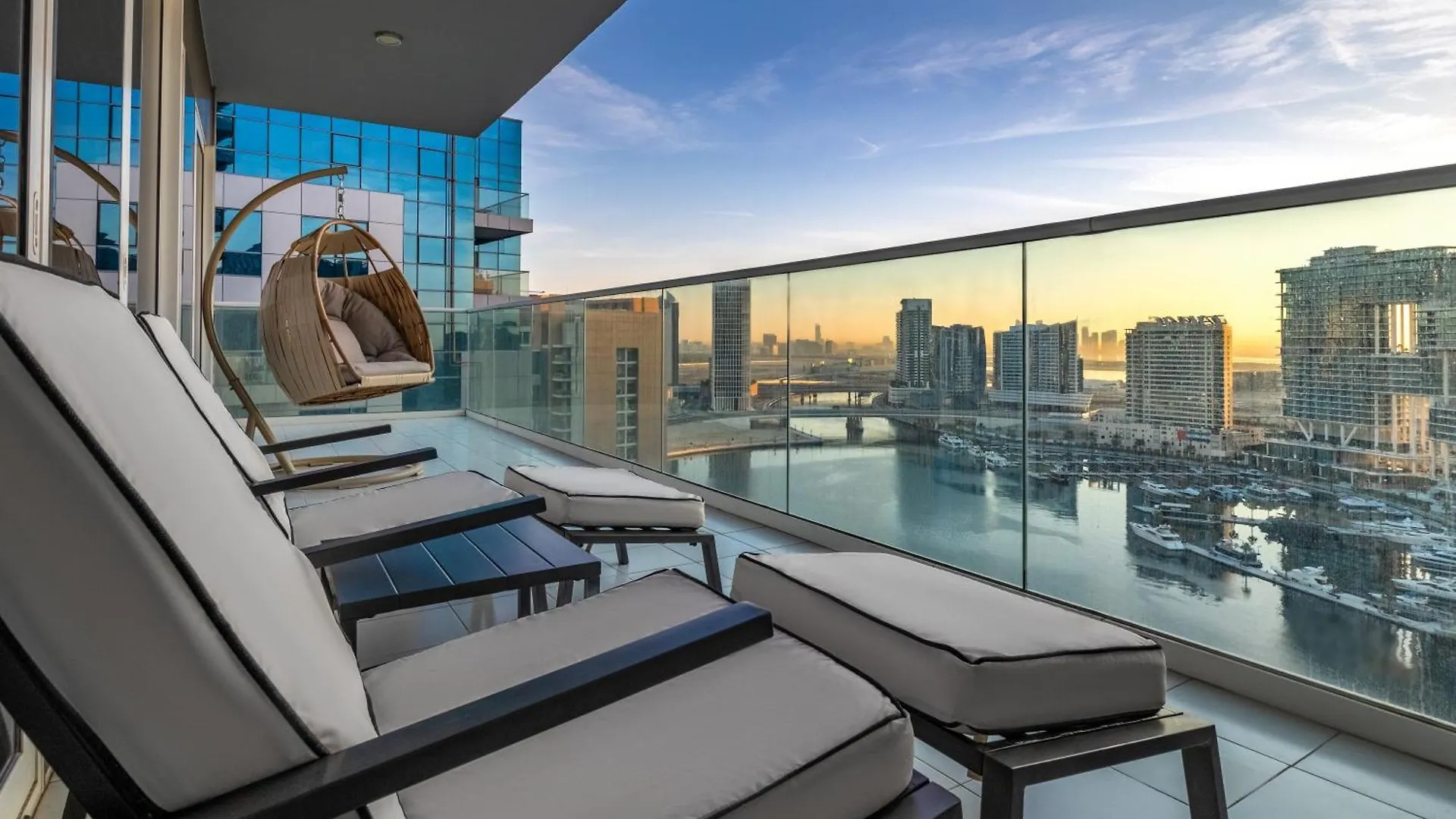 Stylish Apartment With Yacht View Close To Dubai Mall