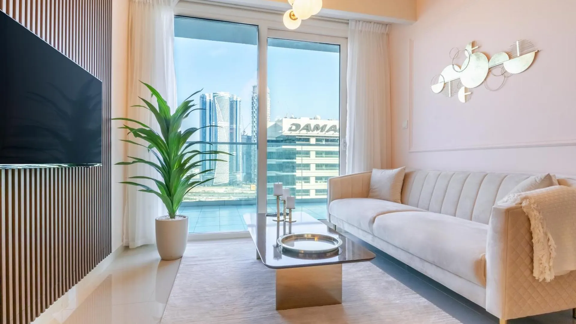 Stylish Apartment With Yacht View Close To Dubai Mall